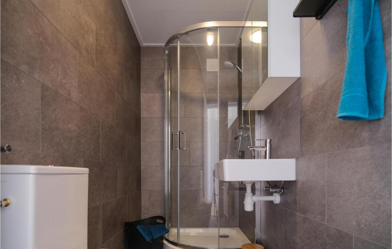Nice Home In Heinkenszand With Sauna Exterior foto